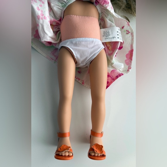 Journey Girls Doll with Blonde Hair - Picture 10 of 12